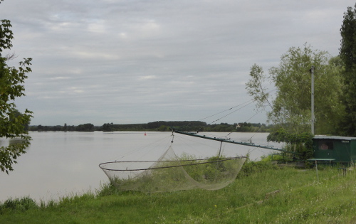 carrelet sur les rives de la Dordogne