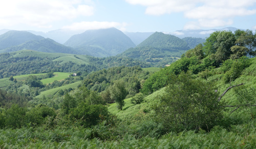 Vue du col d'Egaray vers le sud